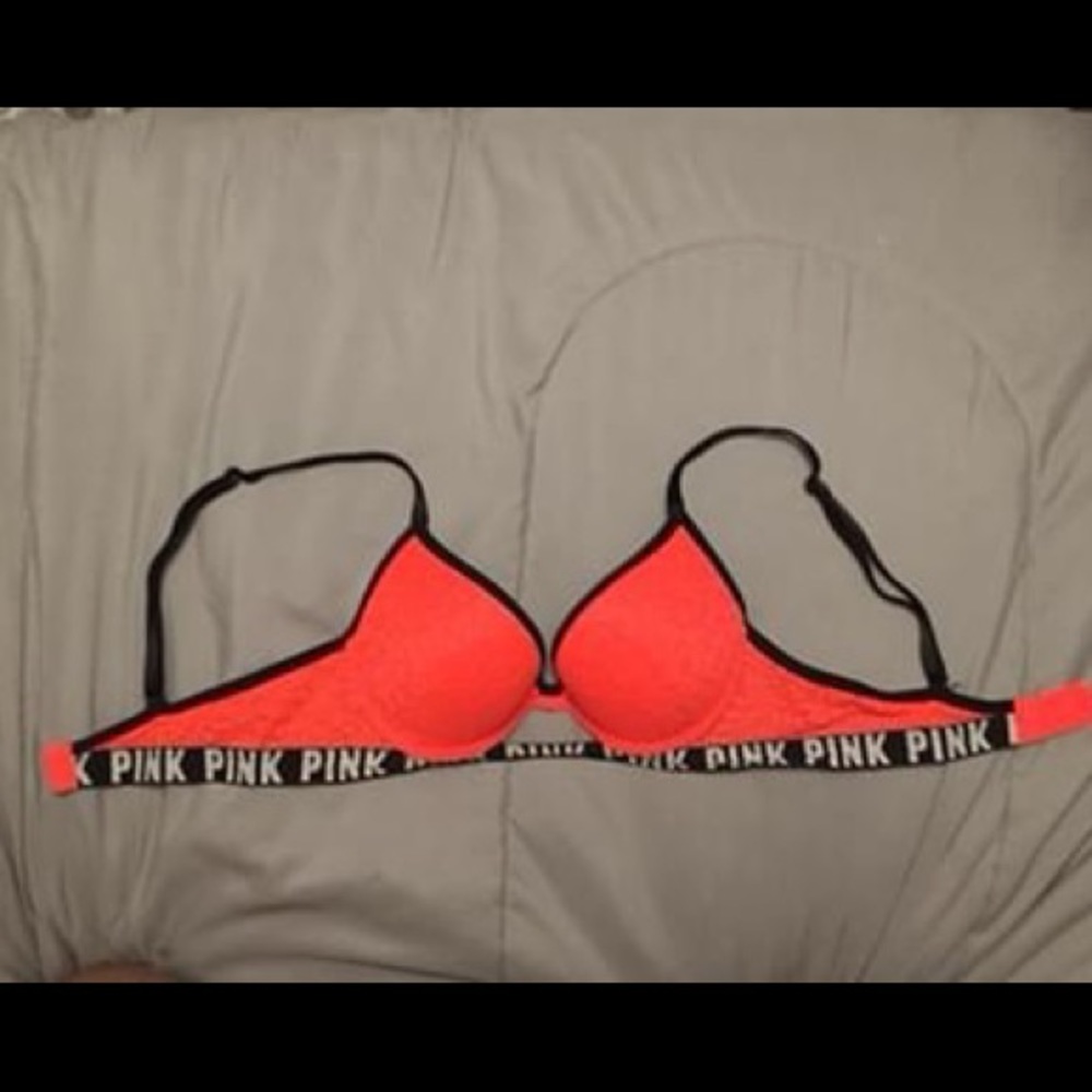 Victoria Secret Bras - Picture 3 of 7